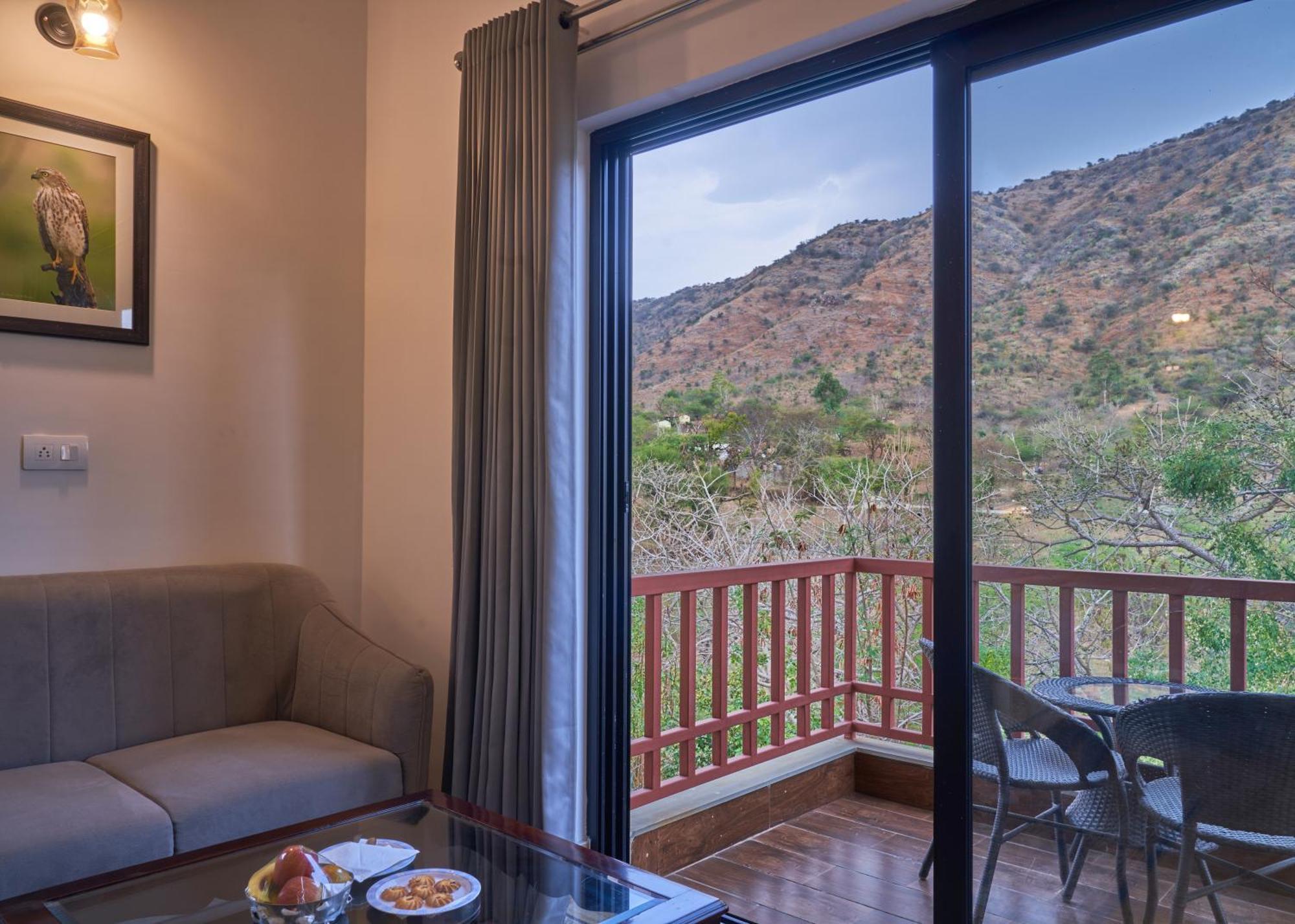 The Hunting Lodge Resort Udaipur - Villas & Pool Dabok Zewnętrze zdjęcie